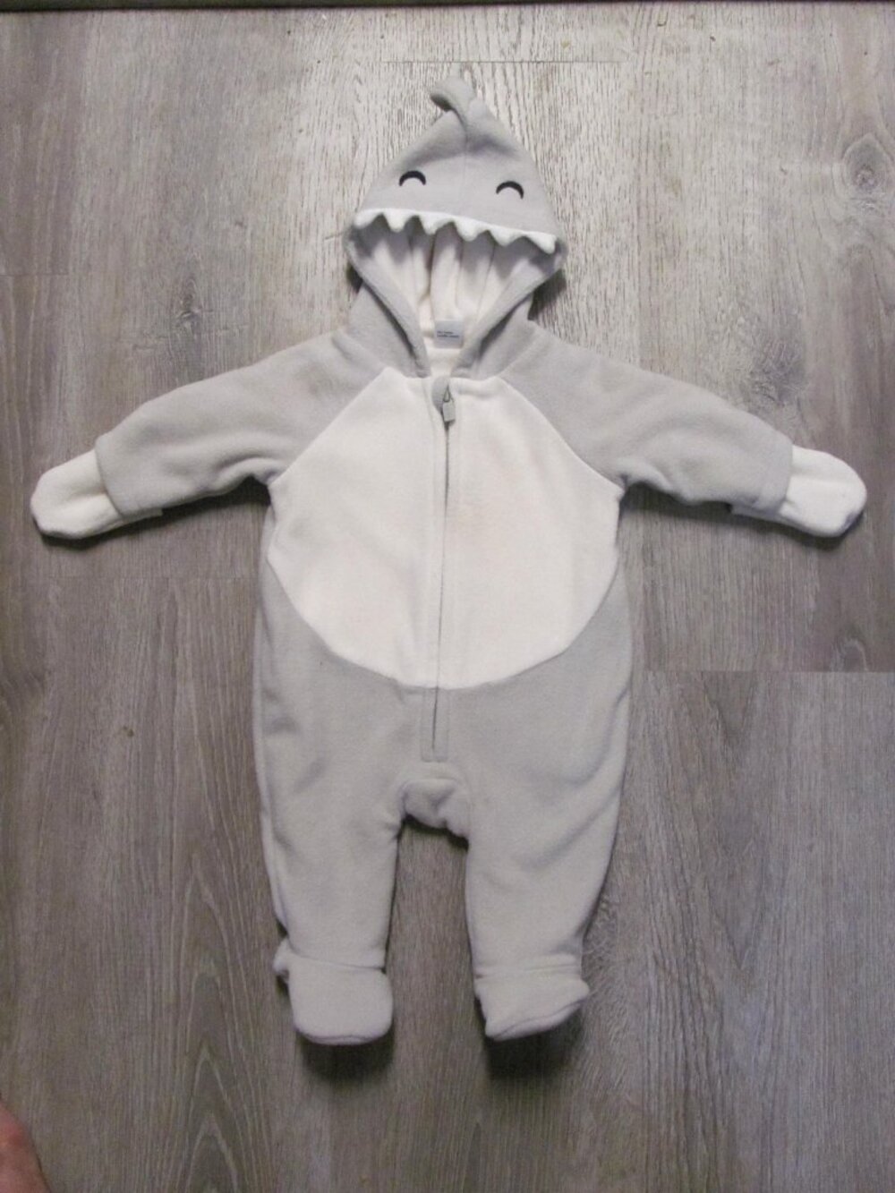 Old Navy Baby Shark Fleece Costume Hoodie One Piece Size 0-3M Gray White Unisex